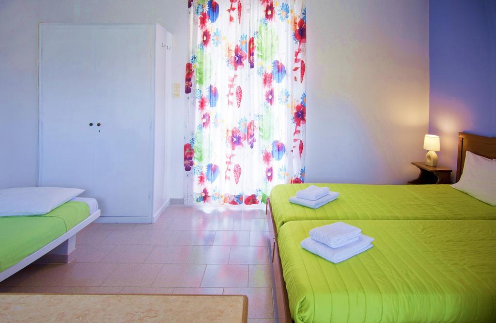 Stefanie Studios Aegina Exterior photo
